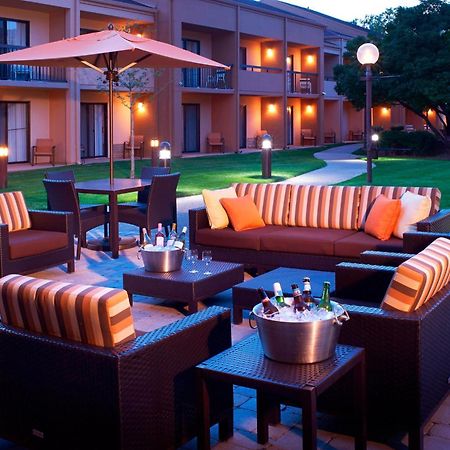 Courtyard Chicago Arlington Heights/South Hotel Buitenkant foto